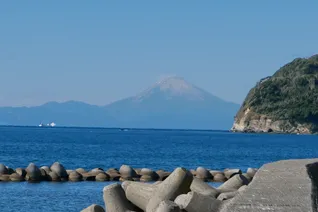 西浜海水浴場の富士山